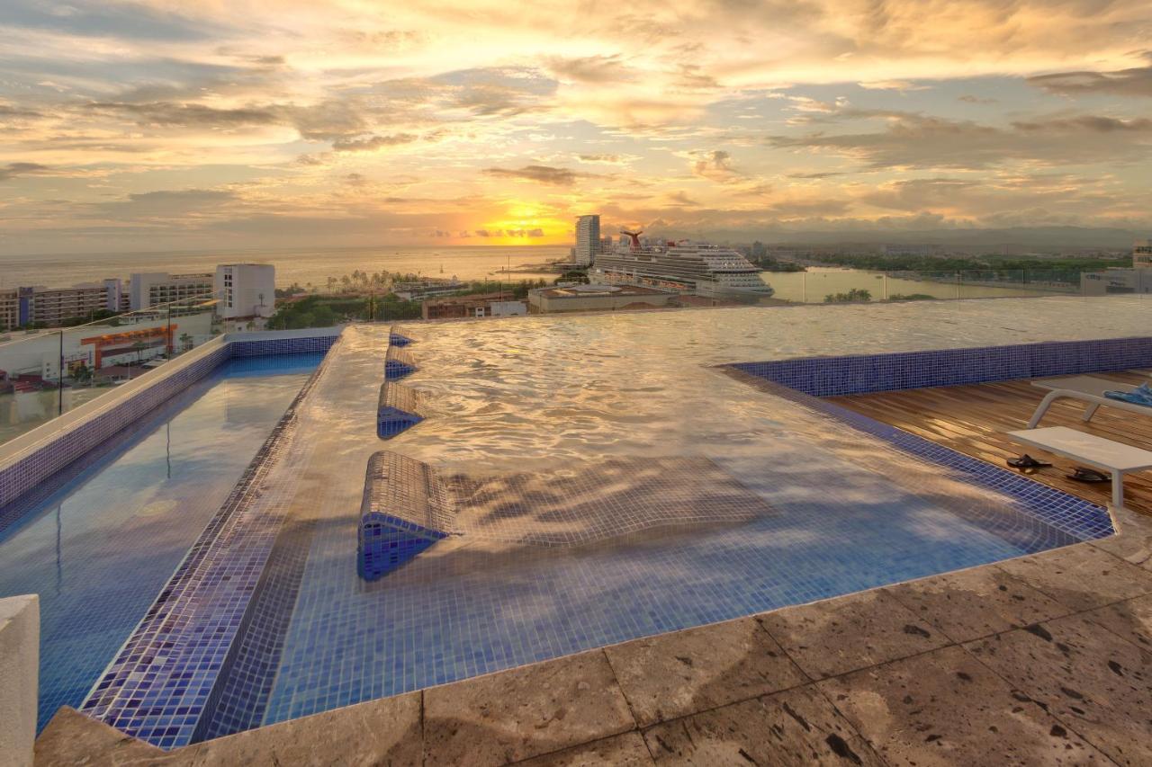 ¡Hermoso Condo Con Espectacular Vista A La Bahia!! Puerto Vallarta Buitenkant foto