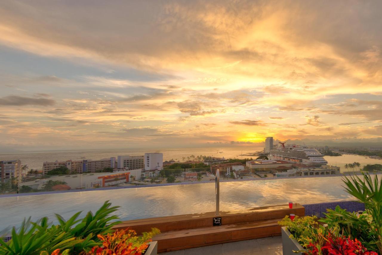 ¡Hermoso Condo Con Espectacular Vista A La Bahia!! Puerto Vallarta Buitenkant foto